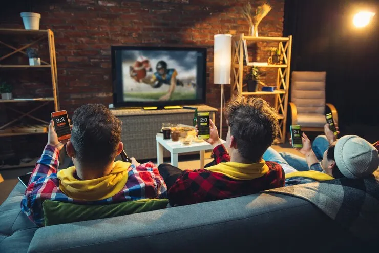 Global Connectivity How Expats are Staying Connected to Home Through IPTV Streaming