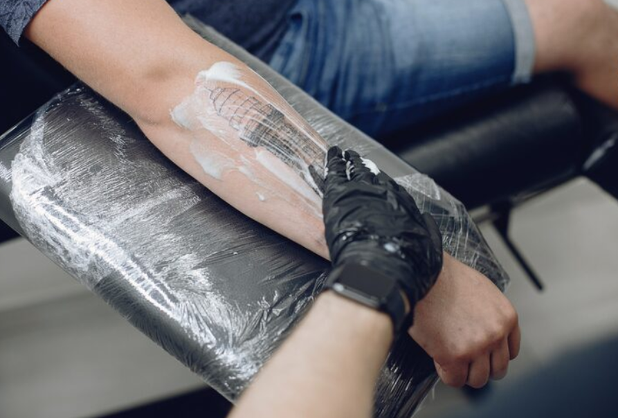 Finding Comfort in Ink: Choosing the Best Numbing Cream for Tattoos