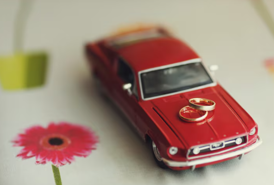 The Enduring Appeal of Vintage Small Scale Diecast for Hot Wheels Collectors