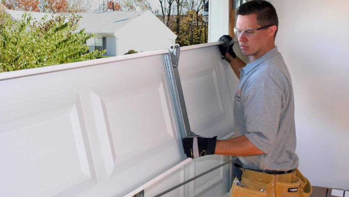 Common Garage Door Problems Homeowners Face